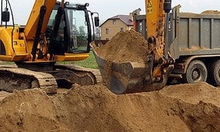 Выкопать яму экскаватором в Новокуйбышевске от 930 руб. - 2Землекопа-Нвб 